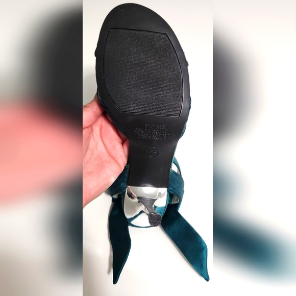 Fioni Satin Heels - Picture 4 of 7